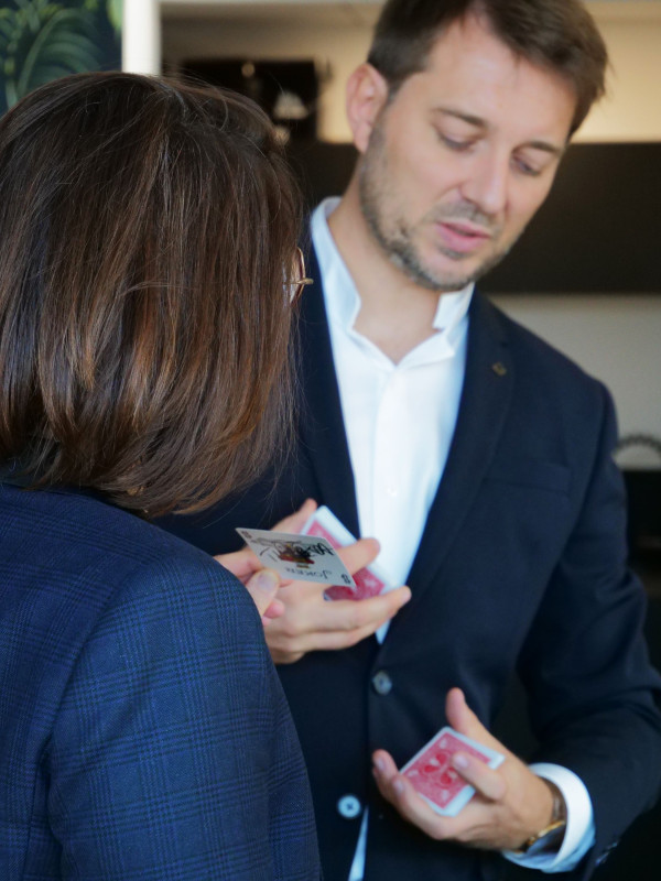 4/ Dynamisez votre soirée de Noël avec des animations