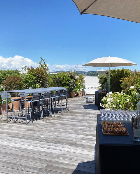 Notre client EDF a inauguré la terrasse en y organisant le premier déjeuner au soleil de la saison.

L'Appartement Terrasse fait partie des salles signatures de la Maison Vitton, idéale pour vos évènements cet été 🔆

https://lyon.knva.fr/espaces/les-appartements-a-lyon/appartement-terrasse

#maisonvitton #séminairelyon #sallederéunion #travaillerautrement - @lecousutraiteur