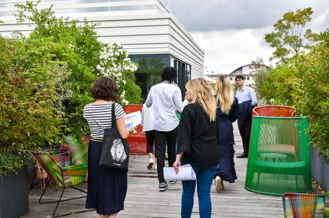 | VOS ÉVÉNEMENTS | Ça s'est passé chez nous 📣

La semaine dernière, la Maison Vitton a eu le plaisir d'accueillir le #Tourbillyon54 organisé par @onlylyon Tourisme et Congrès. Cet #éductour ciblant les agences événementielles de la région parisienne a notamment eu comme objectif de faire découvrir nos espaces en plein cœur du 6e arrondissement de Lyon.

Un grand merci à Camille Didierlaurent, cheffe de projet au Bureau des Congrès de Lyon, d'avoir pensé à la Maison Vitton pour l'organisation de cet éductour.

🙌 L'Espace Rencontre, nos terrasses, nos salons et salles de réunions, … ce moment d’échanges a permis à nos invités de s’immerger dans l’univers de La Maison Vitton et qui sait - trouver le lieu idéal pour leurs prochains événements ?

Découvrez nos salles et services en ligne : https://lnkd.in/4G0r4+

#maisonvitton #knvaevents #lieuRSElyon